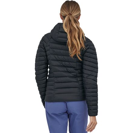 цена Куртка-пуховик с капюшоном и молнией во всю длину женская Patagonia, черный