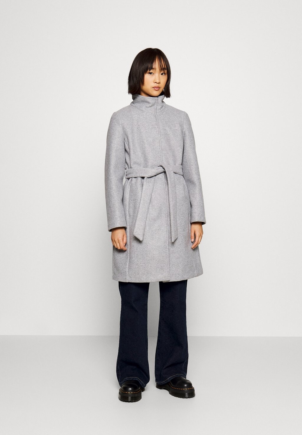 

Классическое пальто Vmpopally Coat Vero Moda Petite, цвет light grey melange