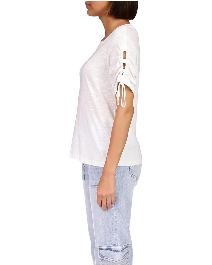 

Футболка Sanctuary Peekaboo Sleeve Tee, цвет Powdered Sugar