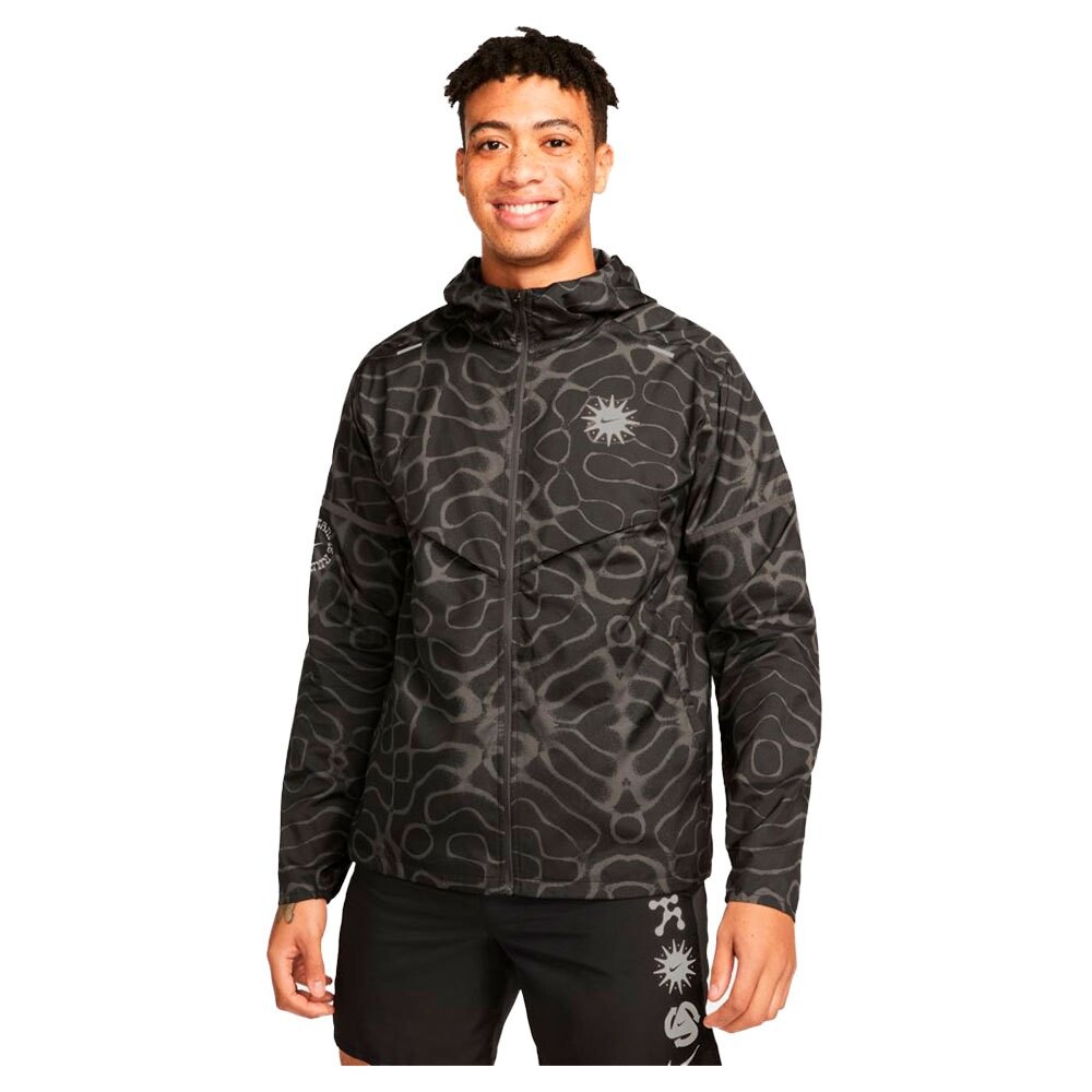 

Куртка Nike Wild Windrunner Allover Print, черный