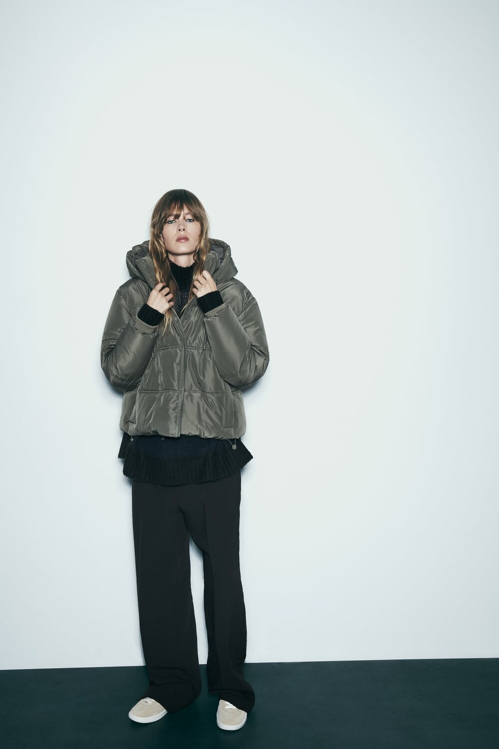 

Укороченный пуховик для защиты от воды и ветра ZARA, хаки
