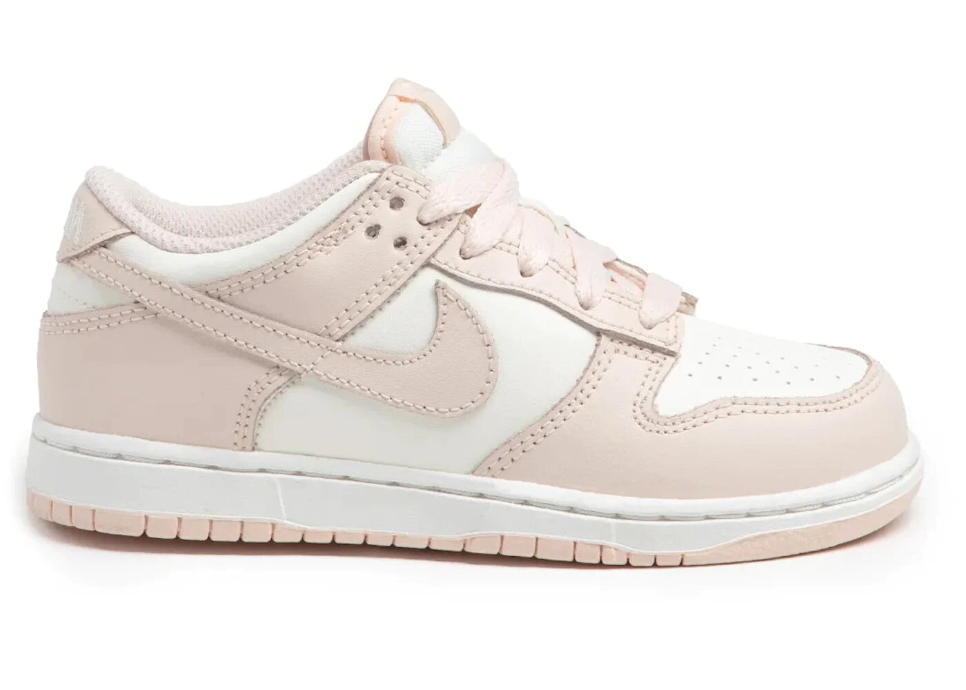 

Кроссовки Nike Dunk Low SP