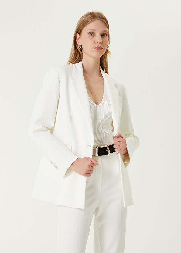 

Спортивный пиджак off-white с воротником-бабочкой Beymen