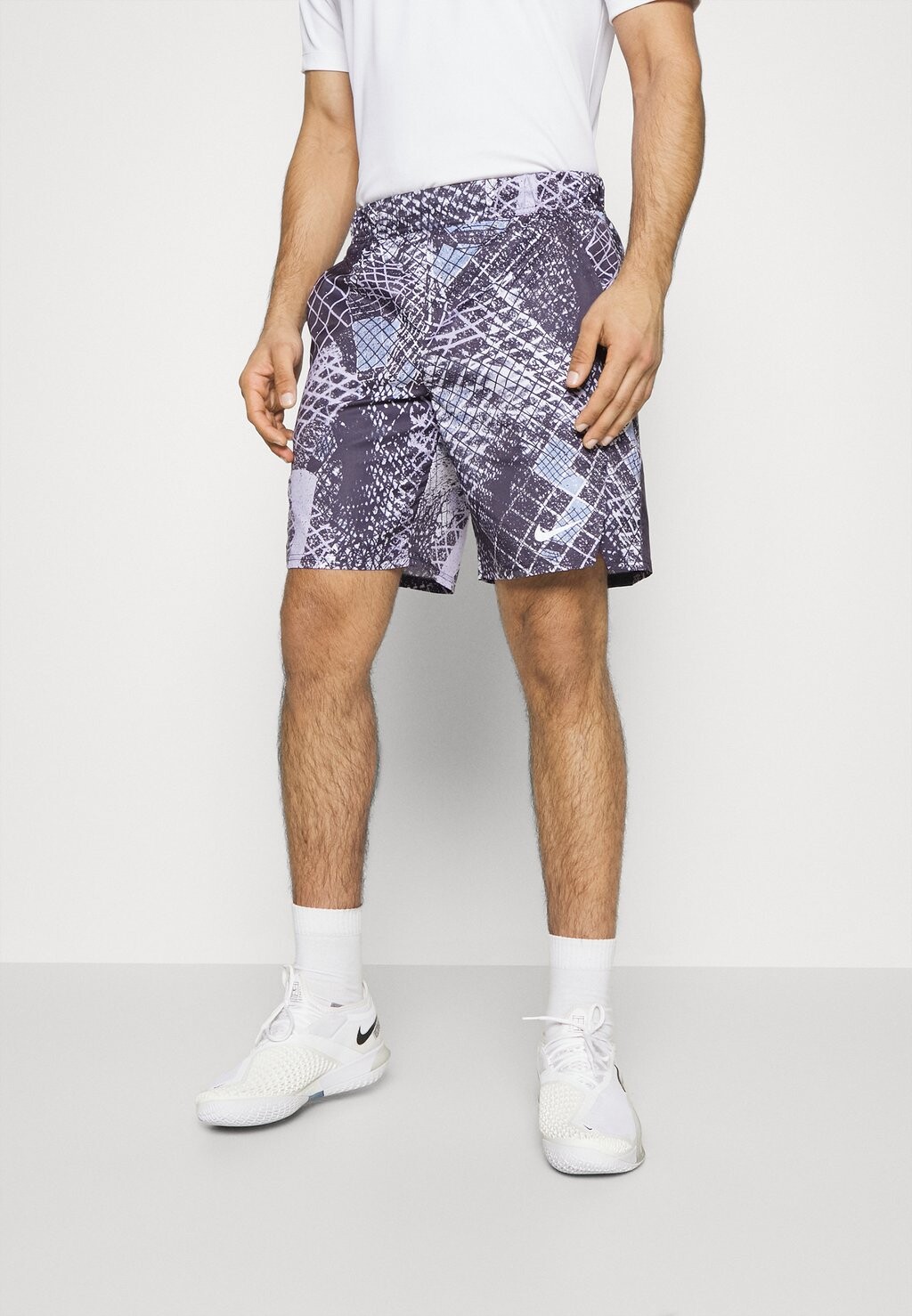 

Спортивные шорты Nike