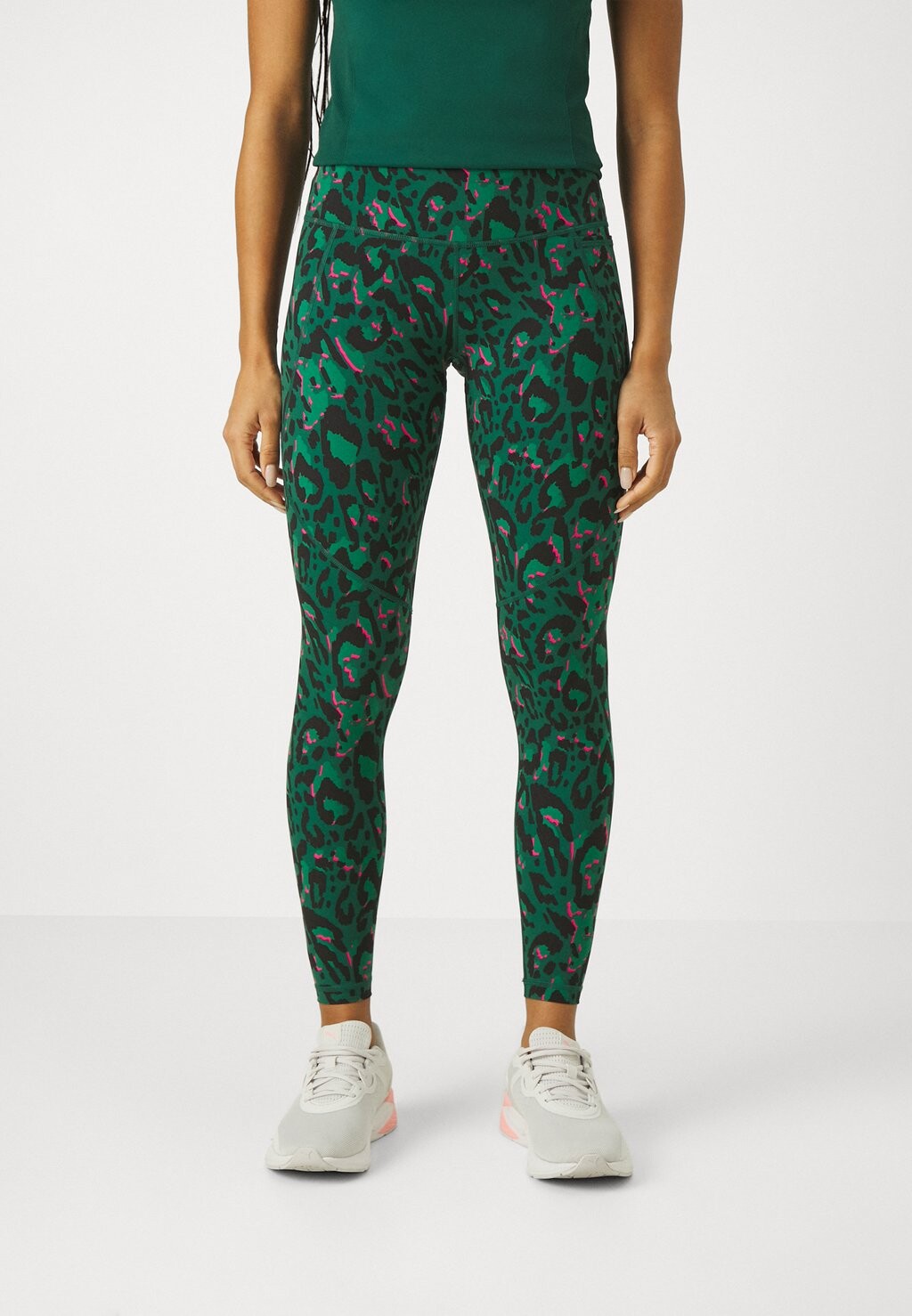 

Леггинсы POWER WORKOUT Sweaty Betty, цвет green