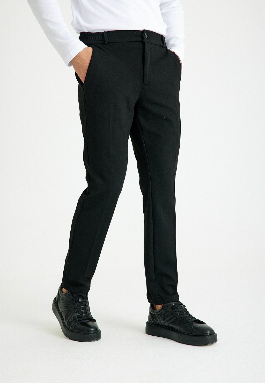 

Брюки SLIM FIT WITH SIDE POCKETS Just Like You, цвет black