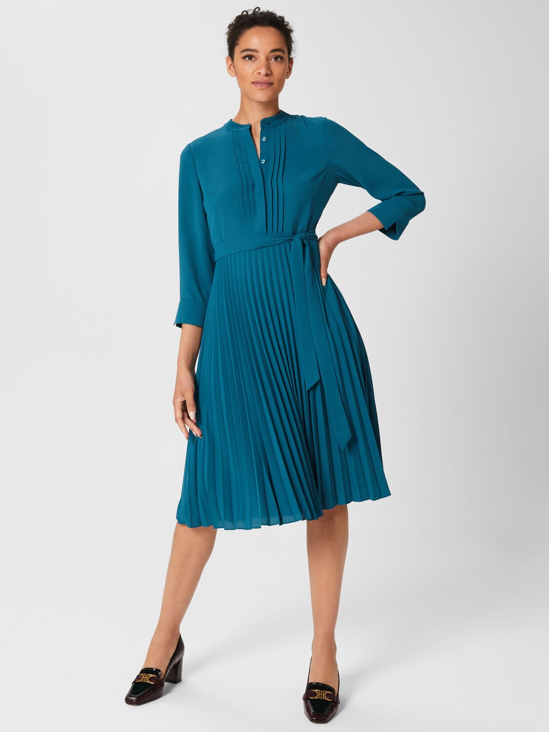 

Плиссированное платье Hobbs Nola, эгейский синий