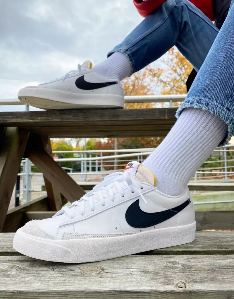 

Бело-черные винтажные кроссовки Nike Blazer Low '77