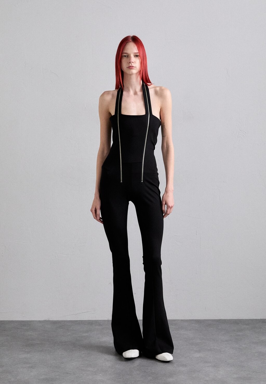 

Комбинезон DOUBLE ZIP HALTER NECK FLARED LEG GmbH, черный