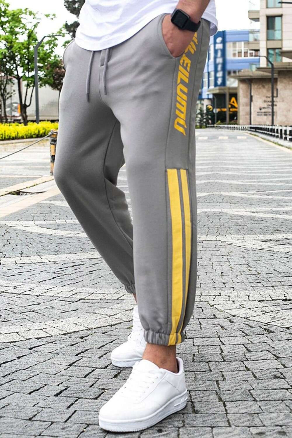 

Серый мужской спортивный костюм Oversize Short Leg 4833 MADMEXT