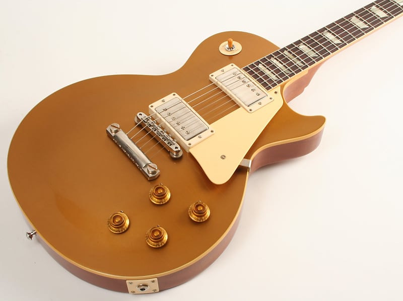 

Электрогитара Gibson Custom Shop 1957 Les Paul Goldtop Ultra Light Aged Murphy Lab 731071