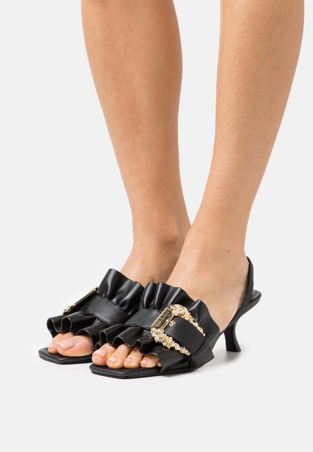 

Босоножки Versace Jeans Couture, черный