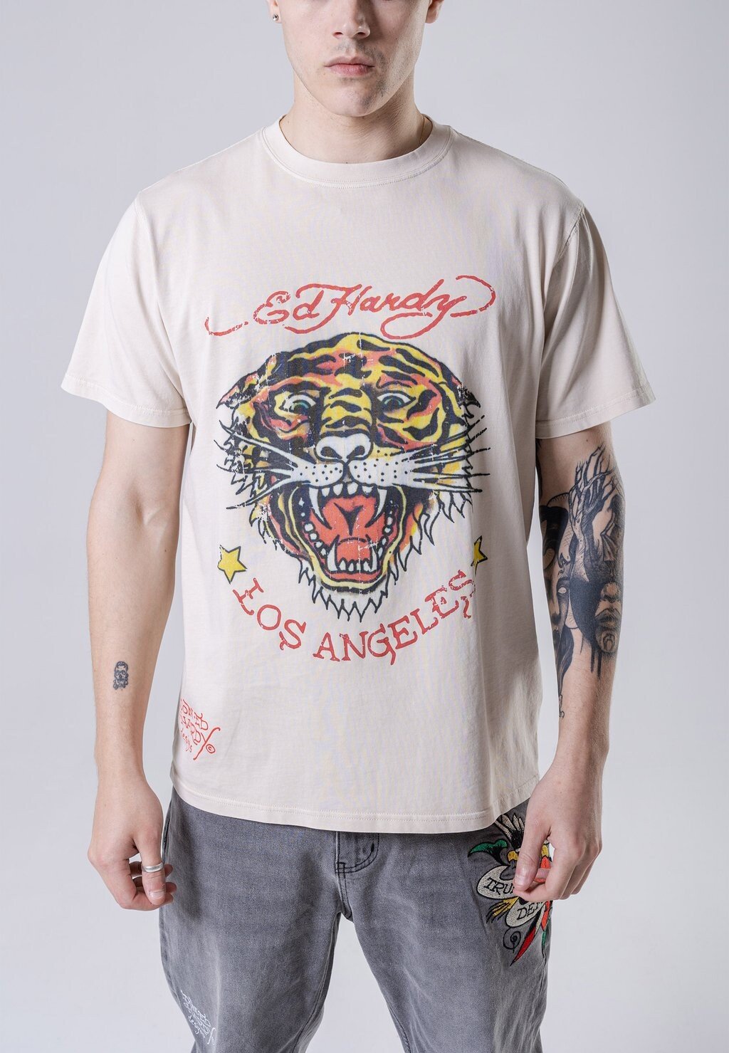

Футболка с принтом Ed Hardy, бежевый