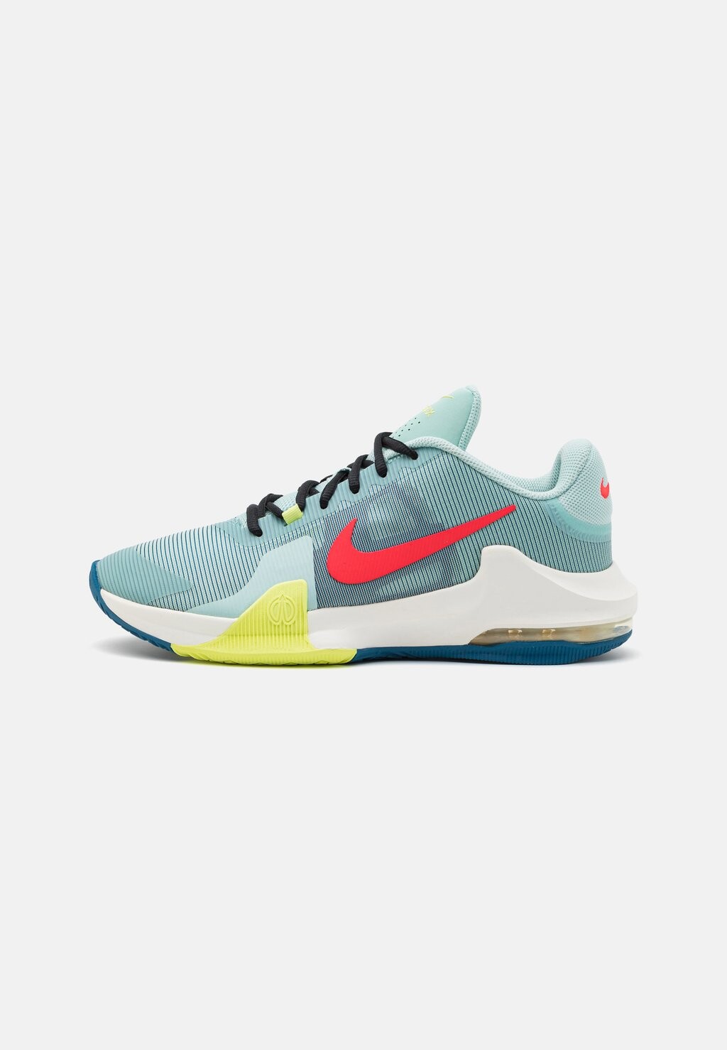 

Кроссовки Nike