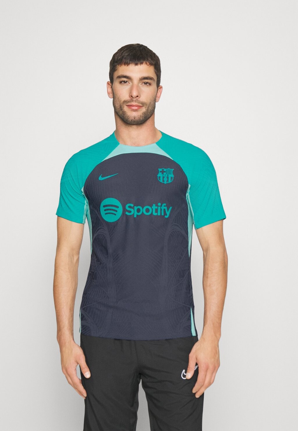 

Команда Fc Barcelona Strike Elite Nike, цвет /thunder blue/energy