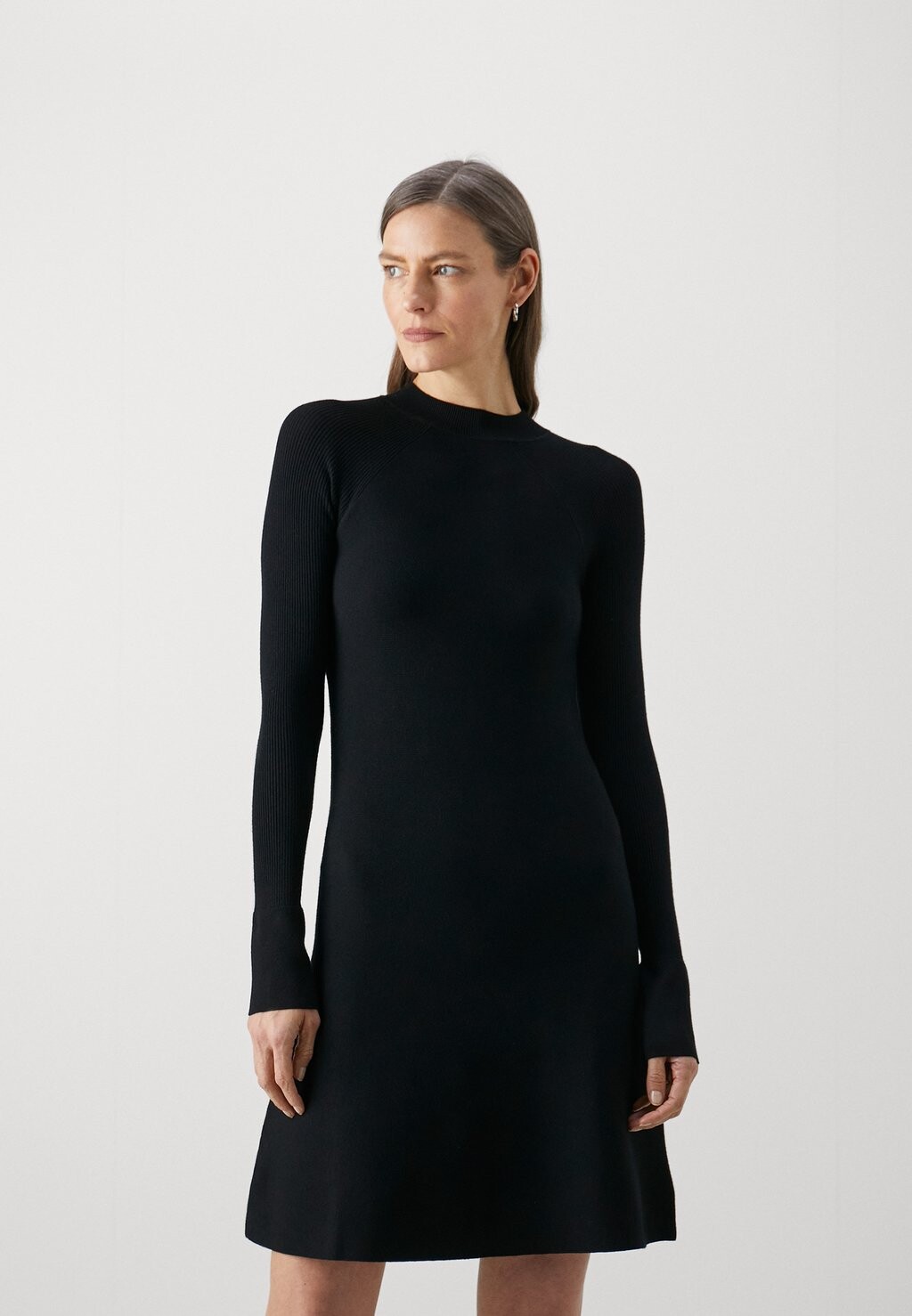 Трикотажное платье PIREO Max Mara Leisure, цвет nero