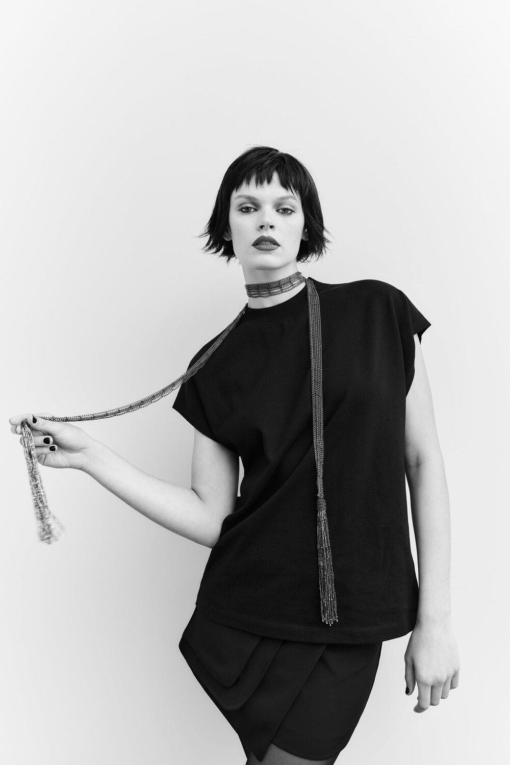 

Ожерелье с длинной цепочкой с жемчугом Zara, темное серебро