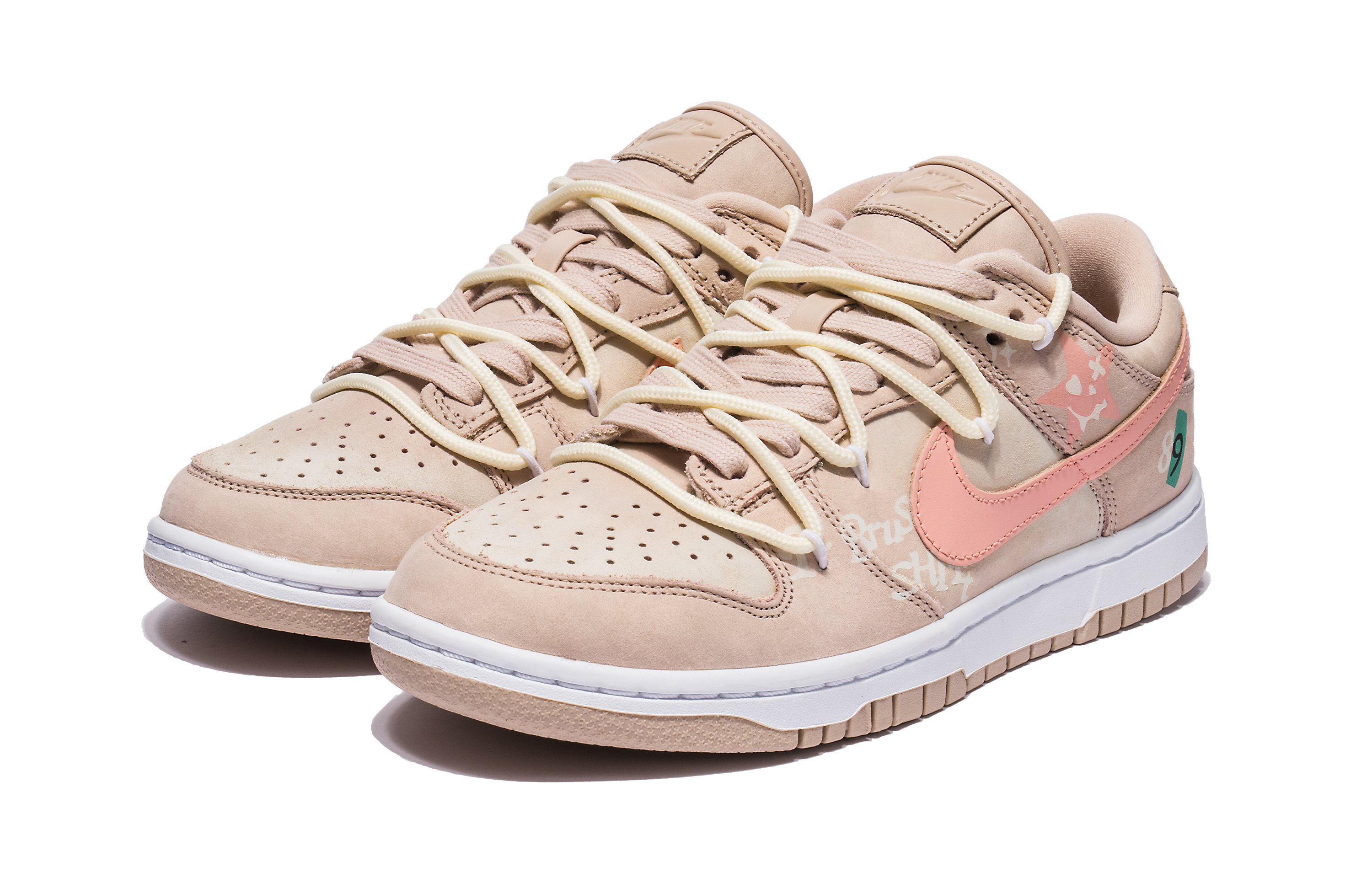 

Кроссовки Nike Dunk Skateboarding Shoes Women's Low-top Pink, розовый