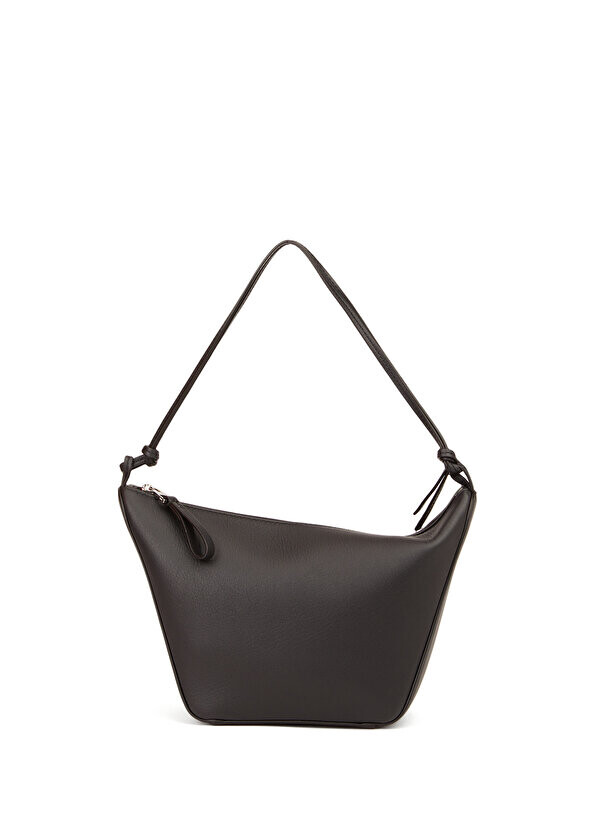 

Черная женская кожаная сумка mini hammock Loewe
