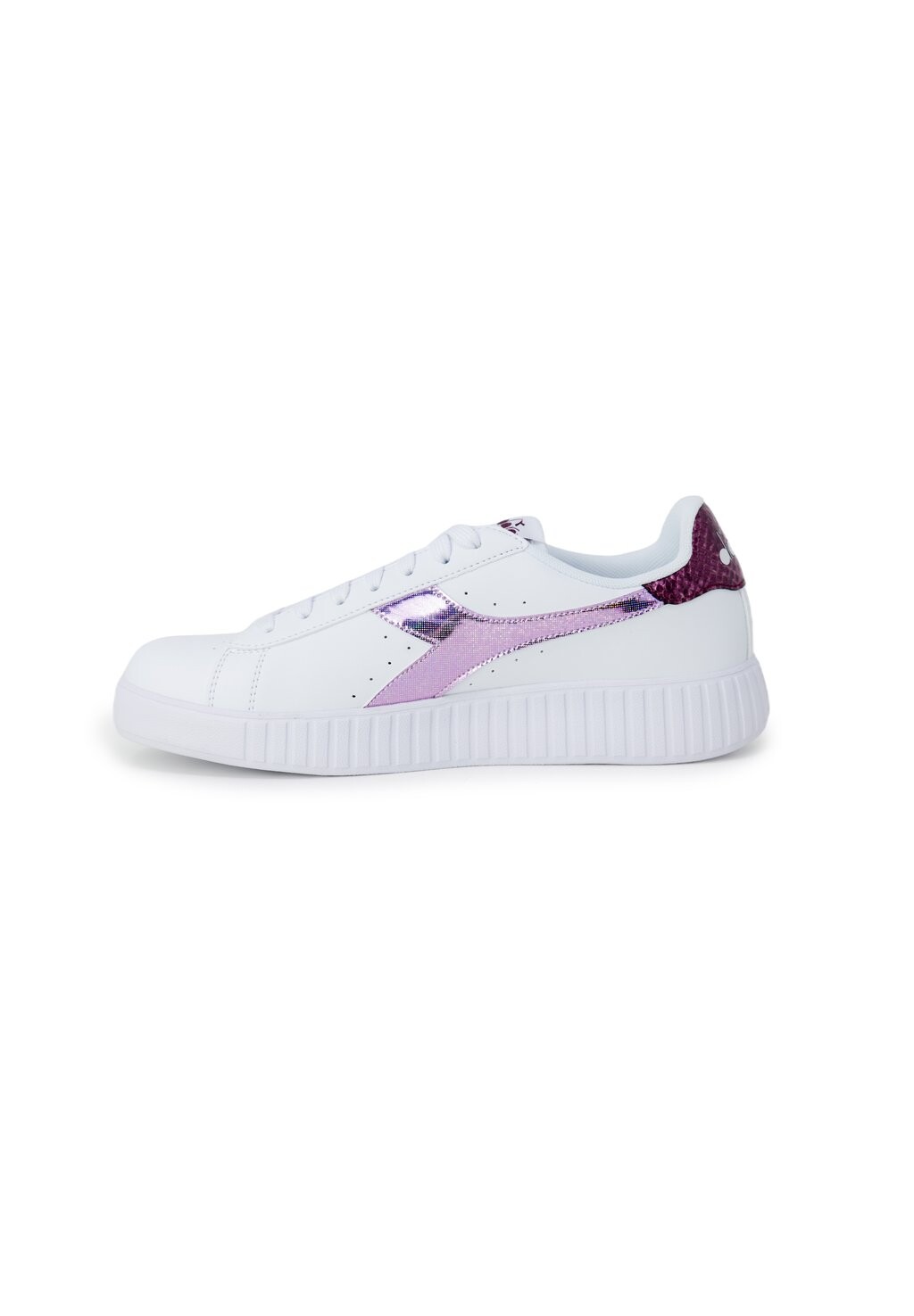 

Кроссовки Diadora