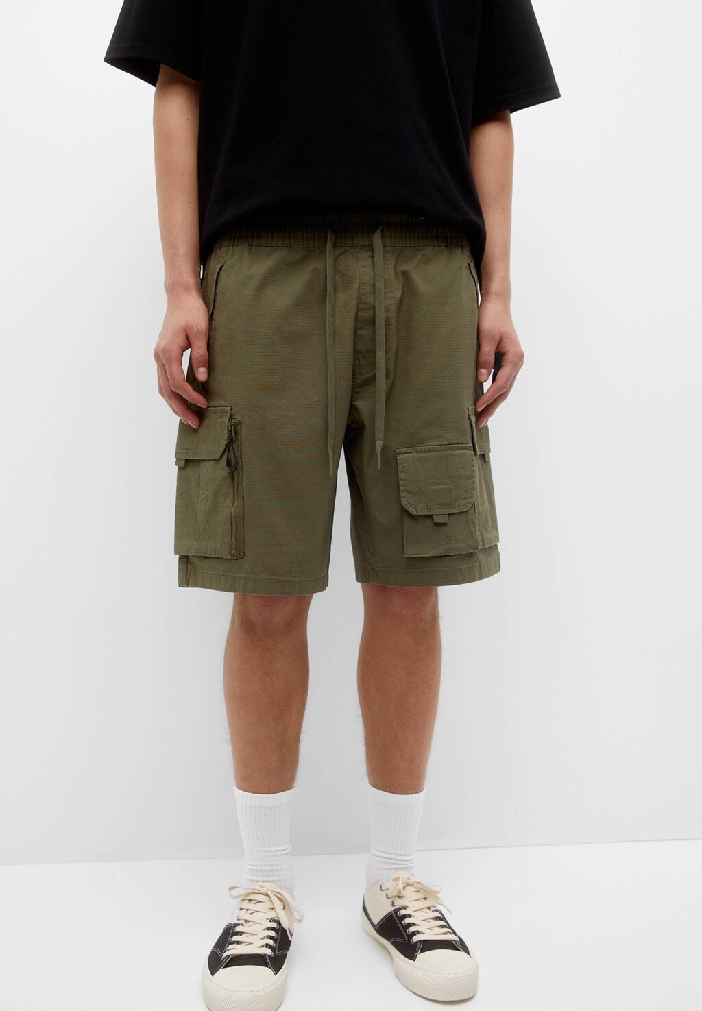 

Шорты Bermuda PULL&BEAR, хаки
