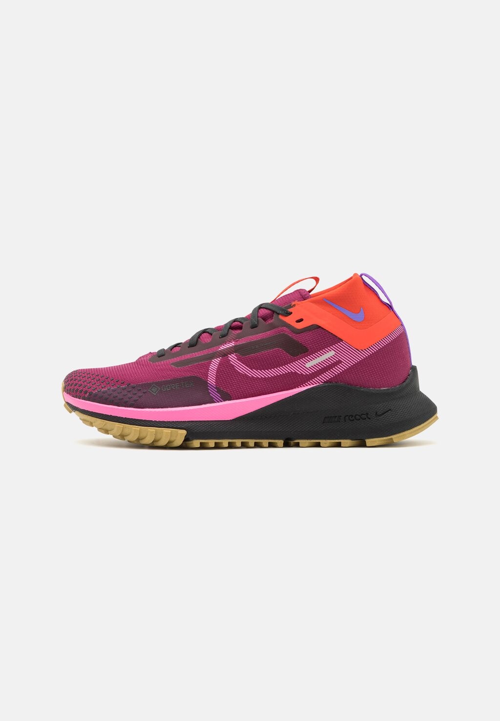 

Кроссовки Nike