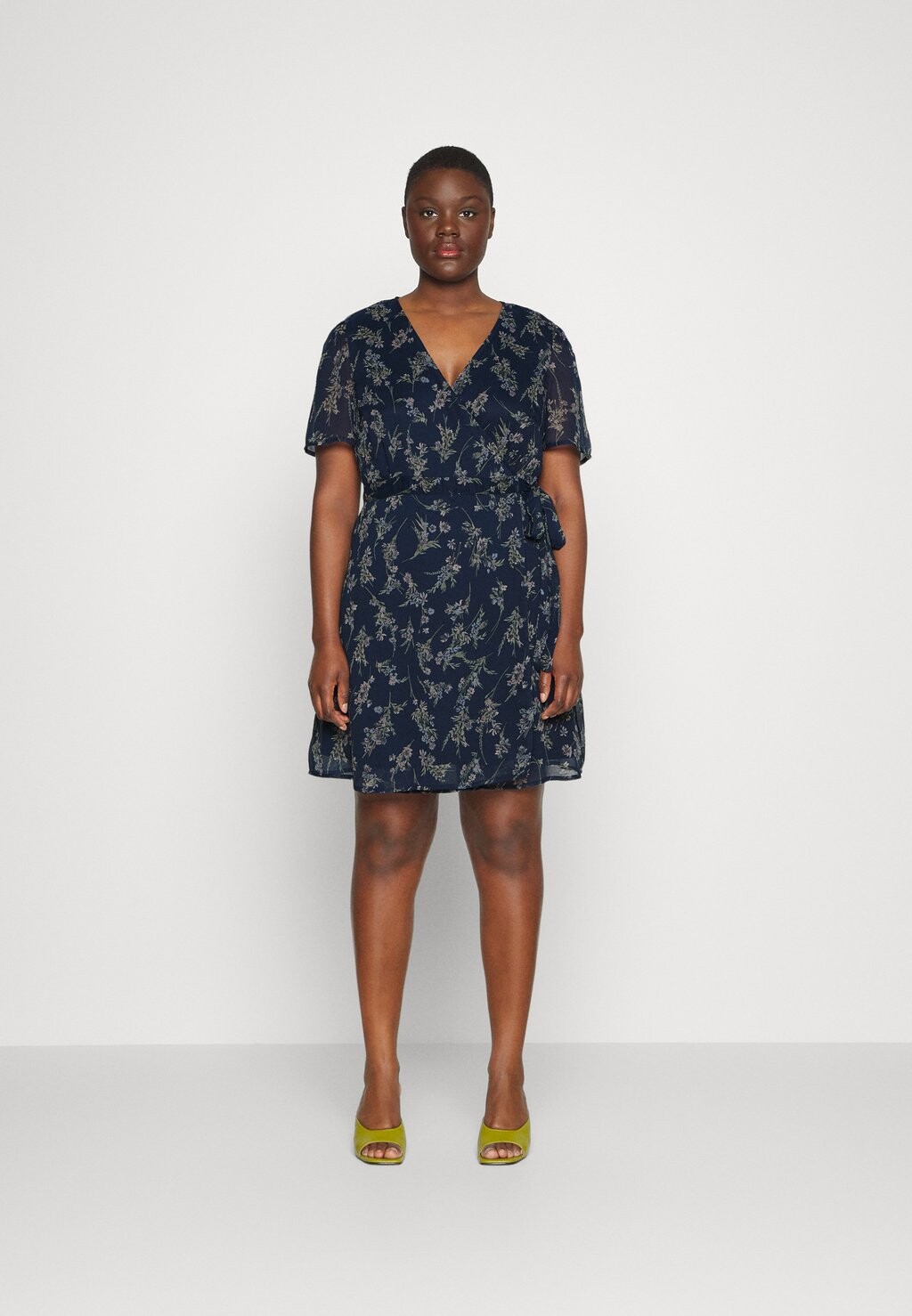 

Летнее платье Vero Moda, темно-синий