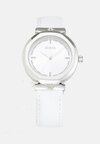 

Часы Guess, серебряный