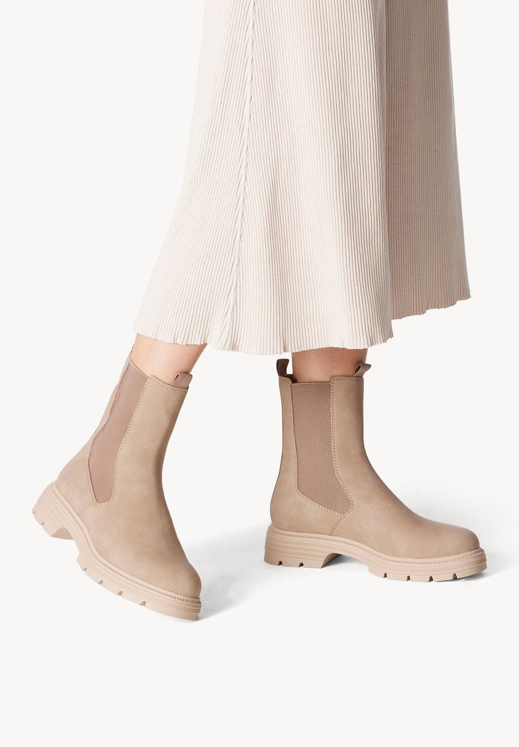 

Ботинки Tamaris, цвет camel