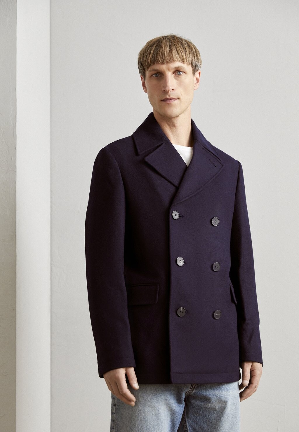 

Классическое пальто Peacoat Isaac Dewhirst, цвет dark blue