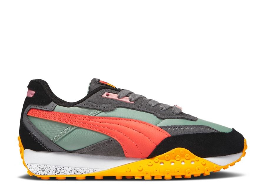 

Кроссовки Puma Wmns Blacktop Rider 'Brand Love', зеленый