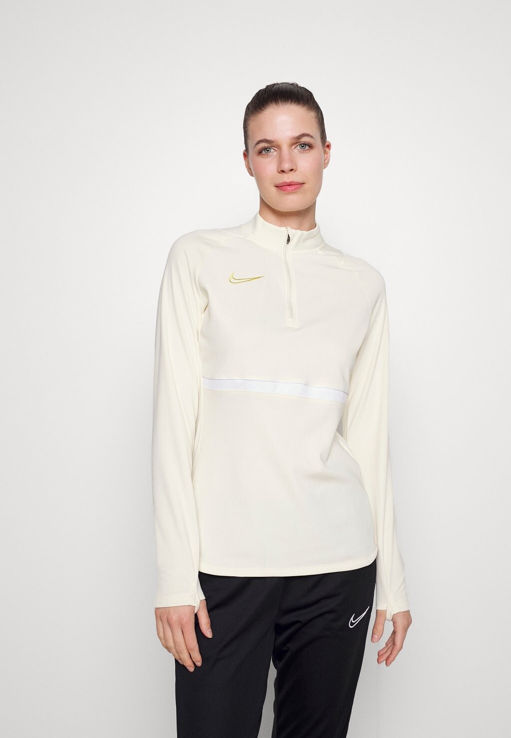 

Толстовка Nike