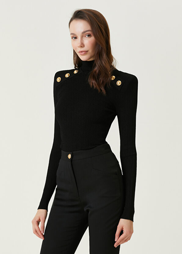 

Черный свитер Balmain