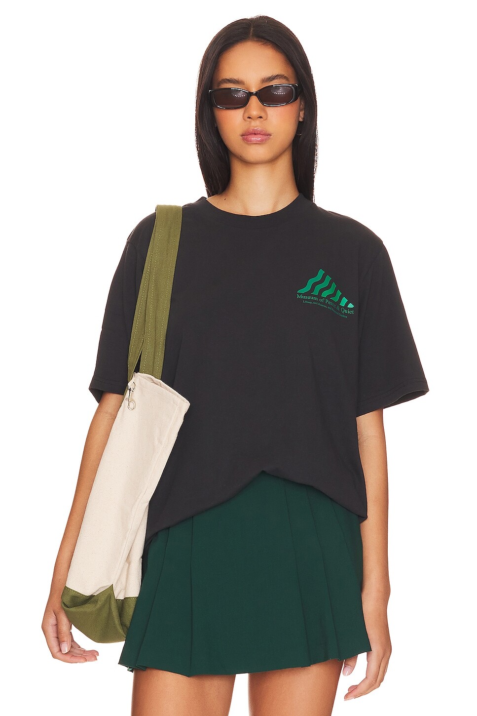 

Футболка Museum of Peace and Quiet Library T-shirt, черный