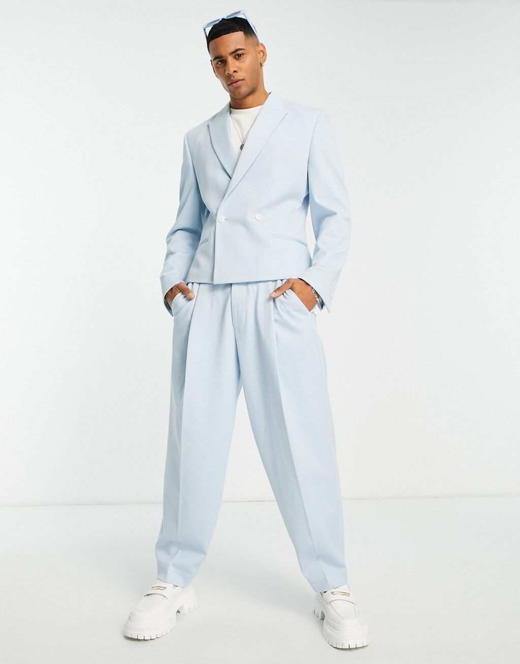 

Узкий укороченный синий пиджак ASOS DESIGN