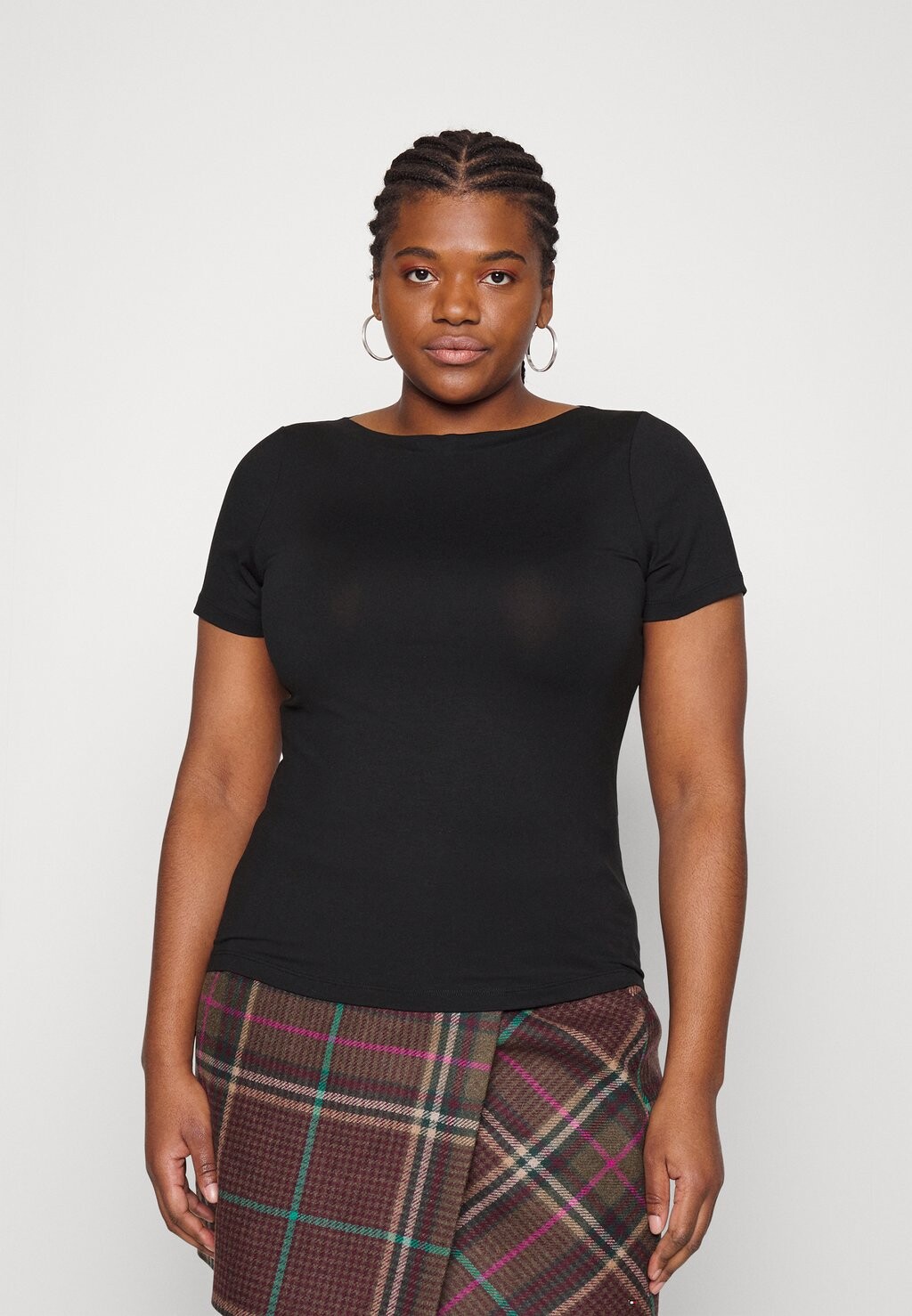 

Базовая футболка Vero Moda, черный
