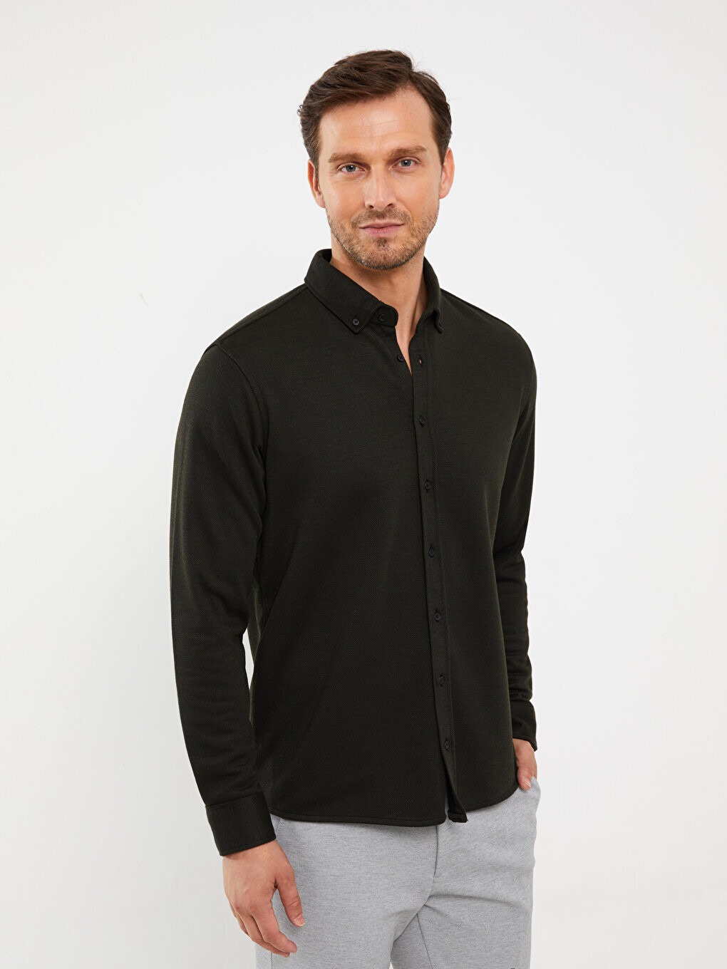 

Мужская рубашка Slim Fit с длинным рукавом LCWAIKIKI Classic, хаки