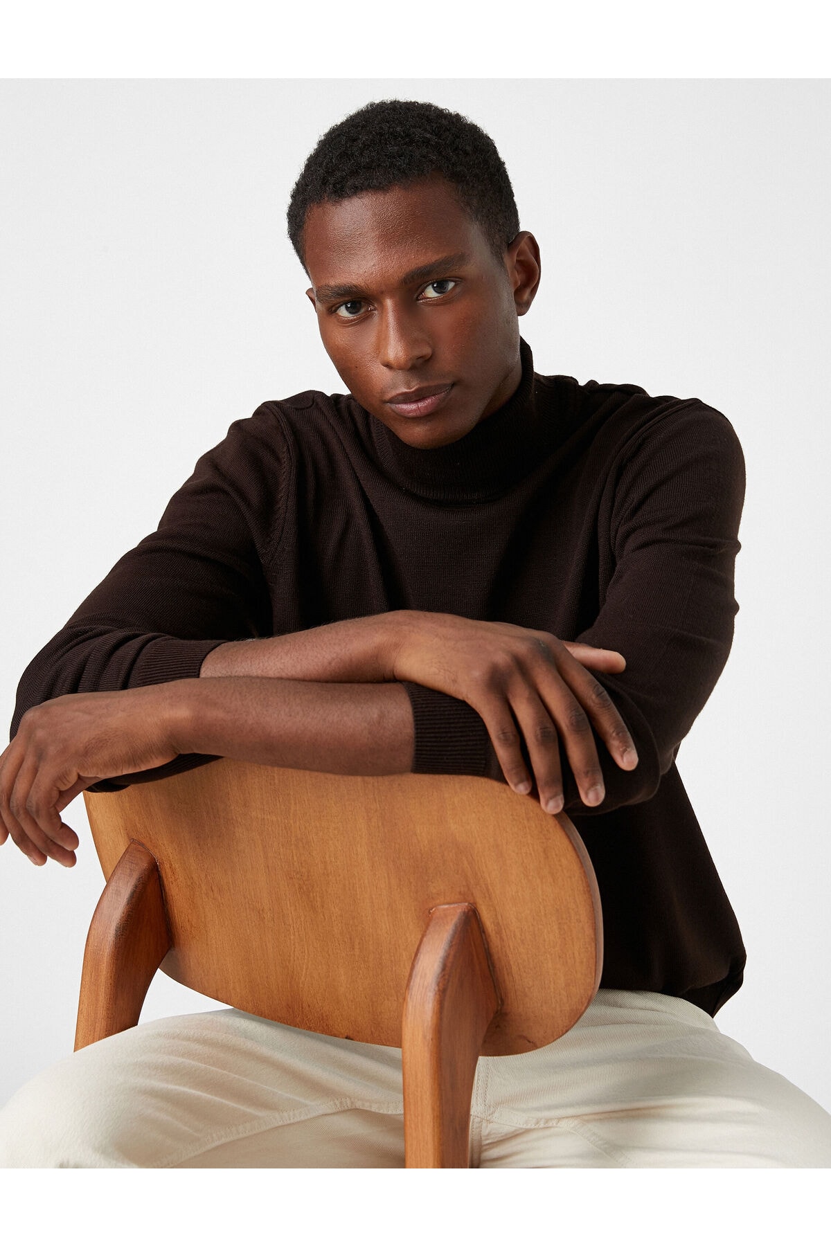 Базовый свитер с высоким воротником Koton, коричневый
