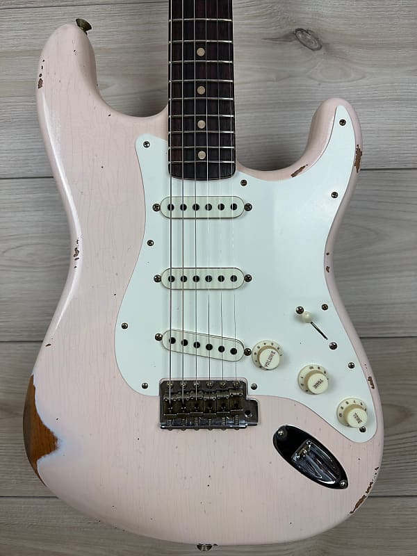 Электрогитара Fender Custom Shop Limited-edition 1959 Stratocaster Relic Electric Guitar - Super Faded Aged Shell Pink
