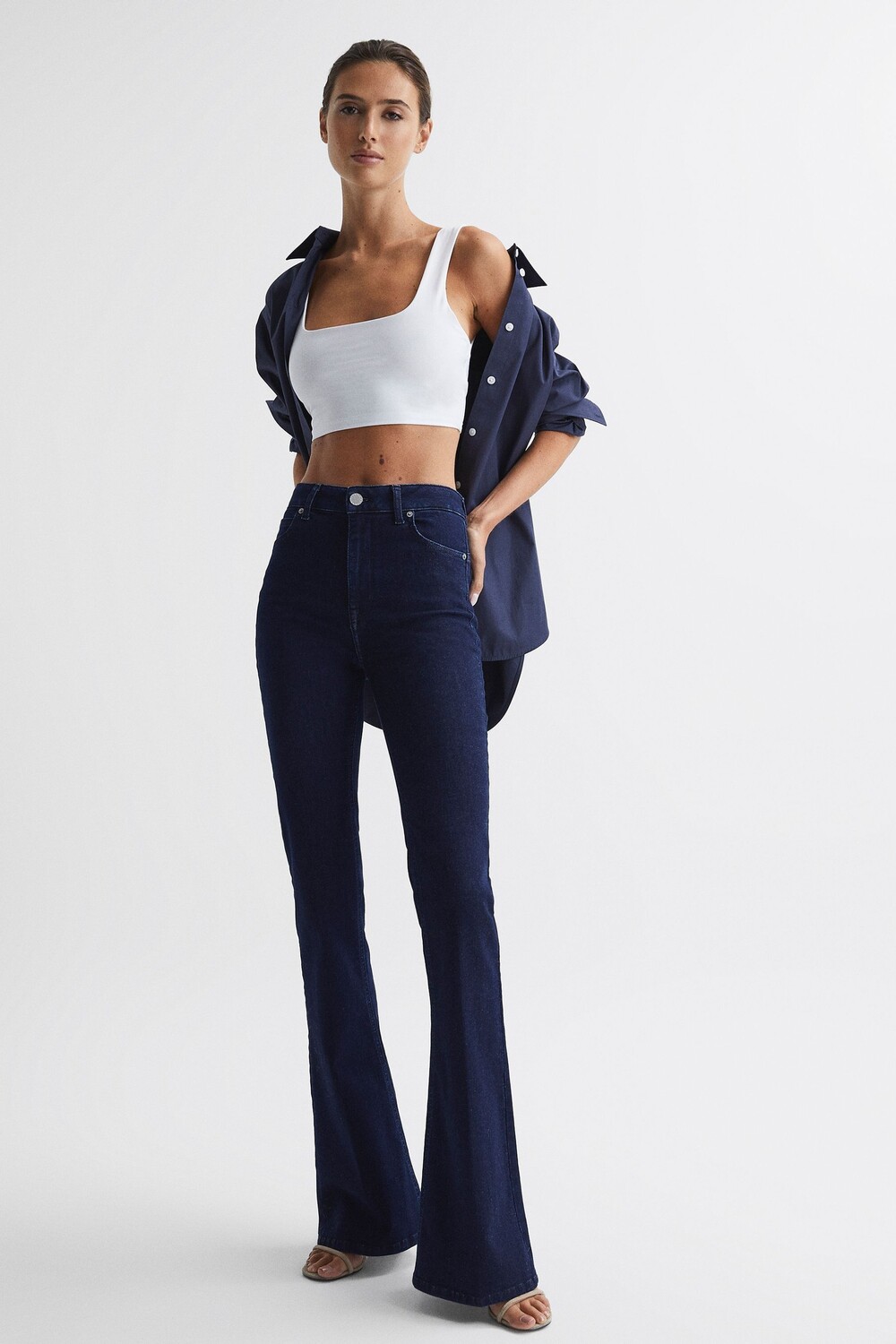 

Расклешенные джинсы Perry Contour с высокой талией Reiss, синий