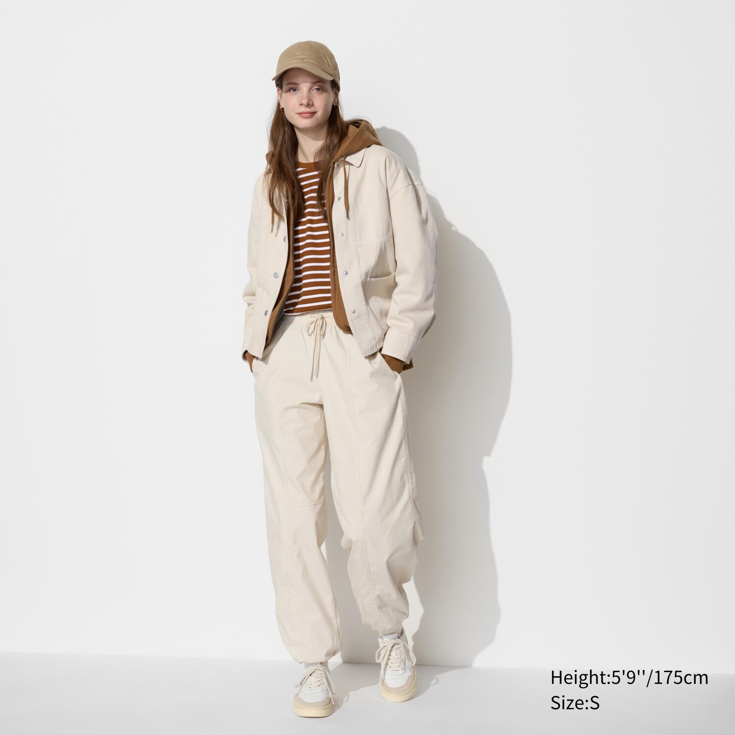 

Брюки-парашюты с завязкой на щиколотке UNIQLO, светло-бежевый