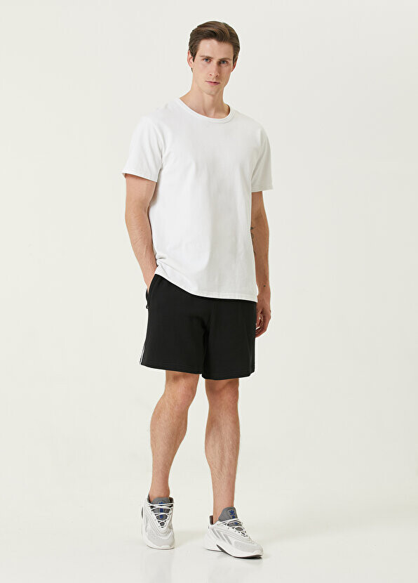

Черные шорты adicolor Adidas