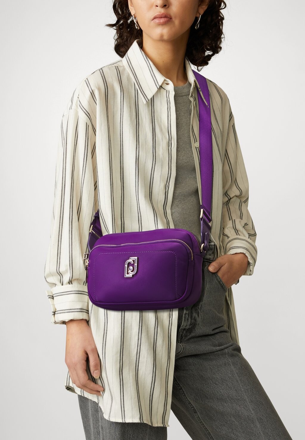 

Сумка через плечо CAMERA CASE LIU JO, ультрафиолетовый