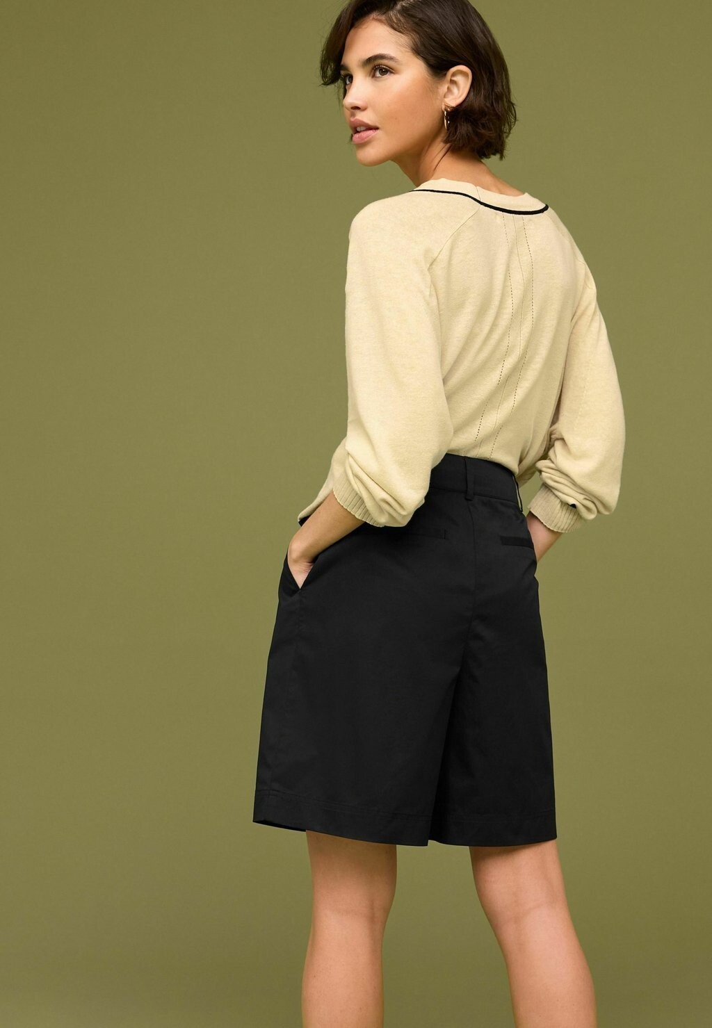 

Шорты Regular Fit Next, черные