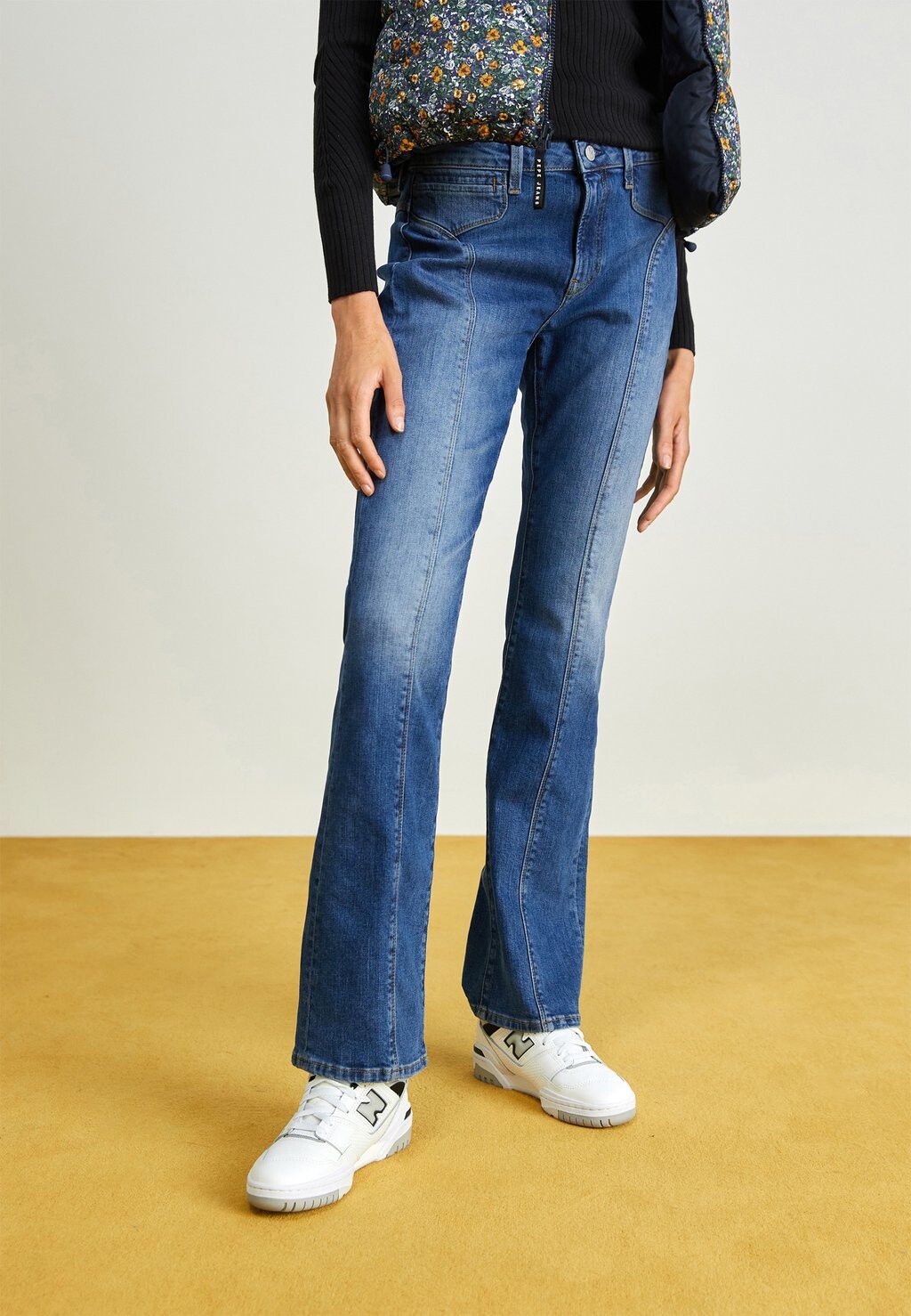 

Джинсы Bootcut Pepe Jeans