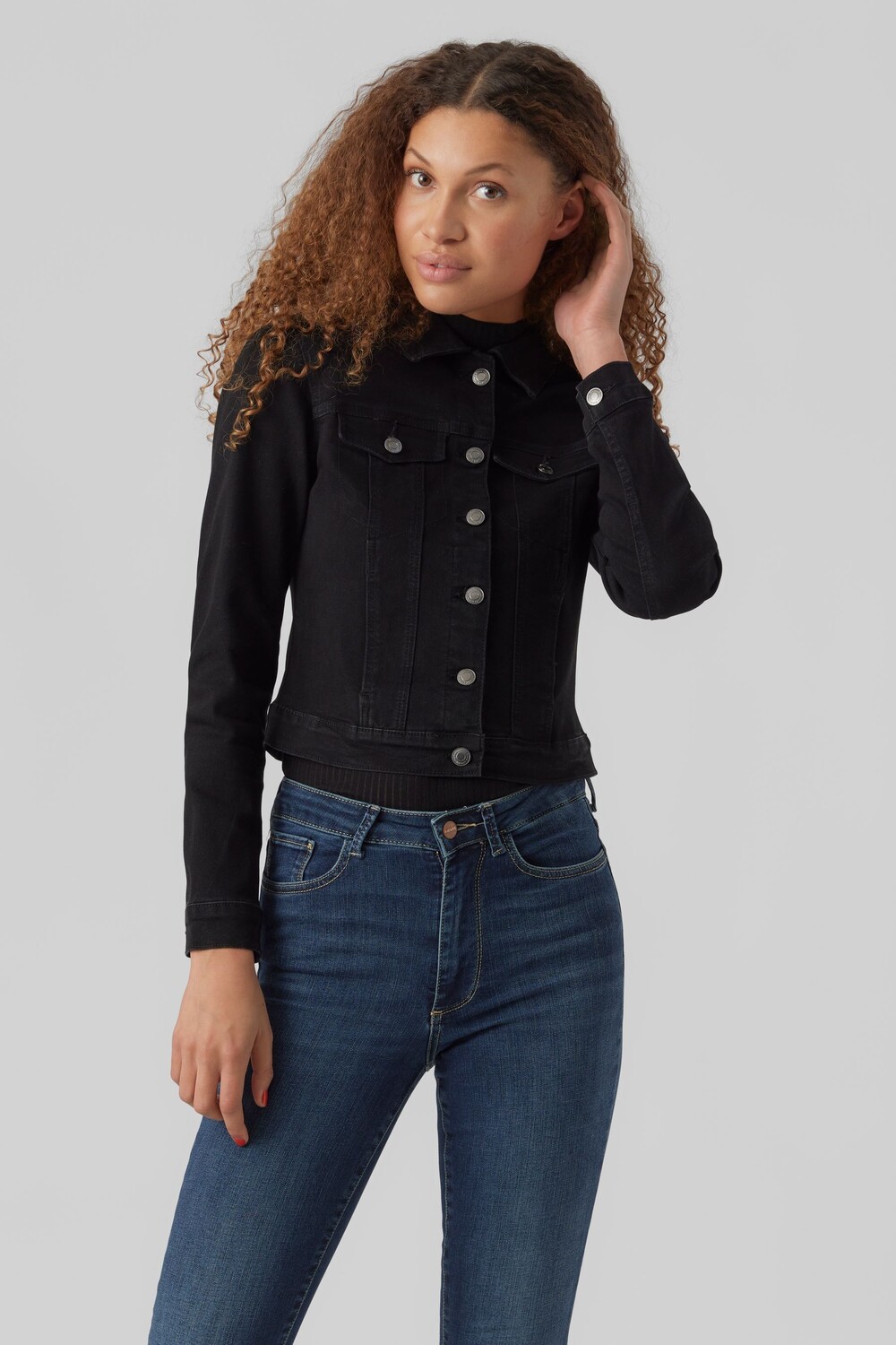 

Приталенная джинсовая куртка Vero Moda, черный