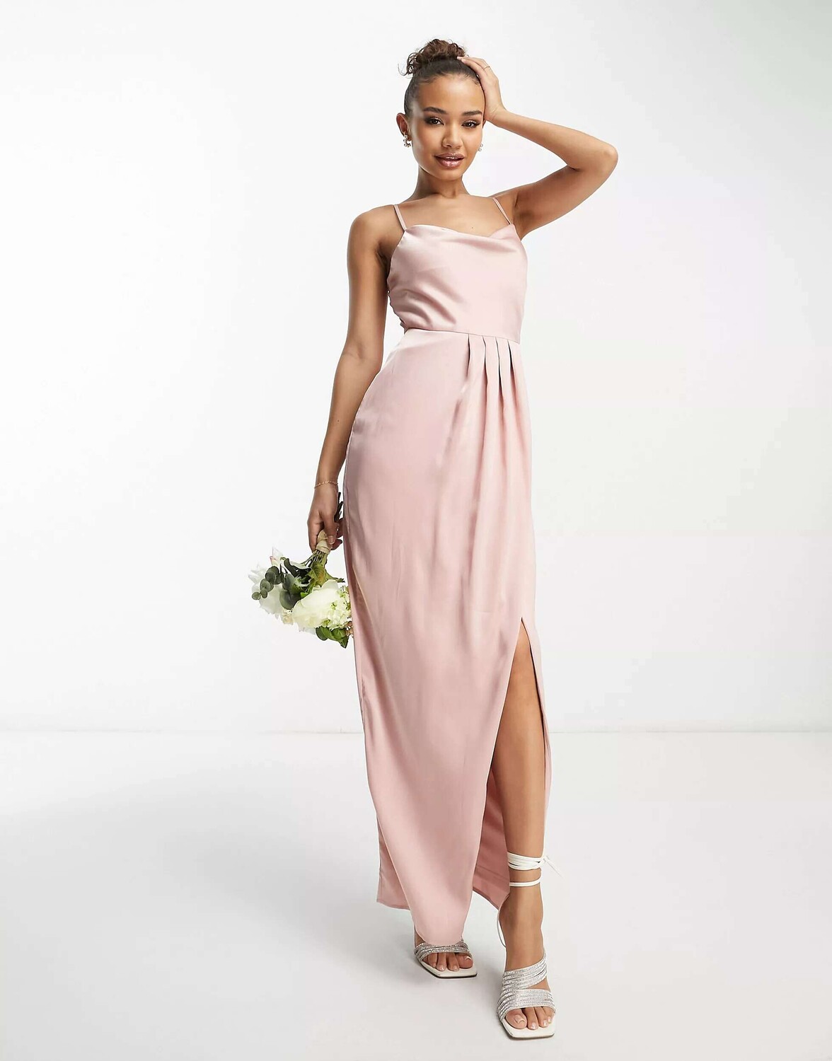 

Розовое атласное платье макси TFNC Bridesmaid, Розовый
