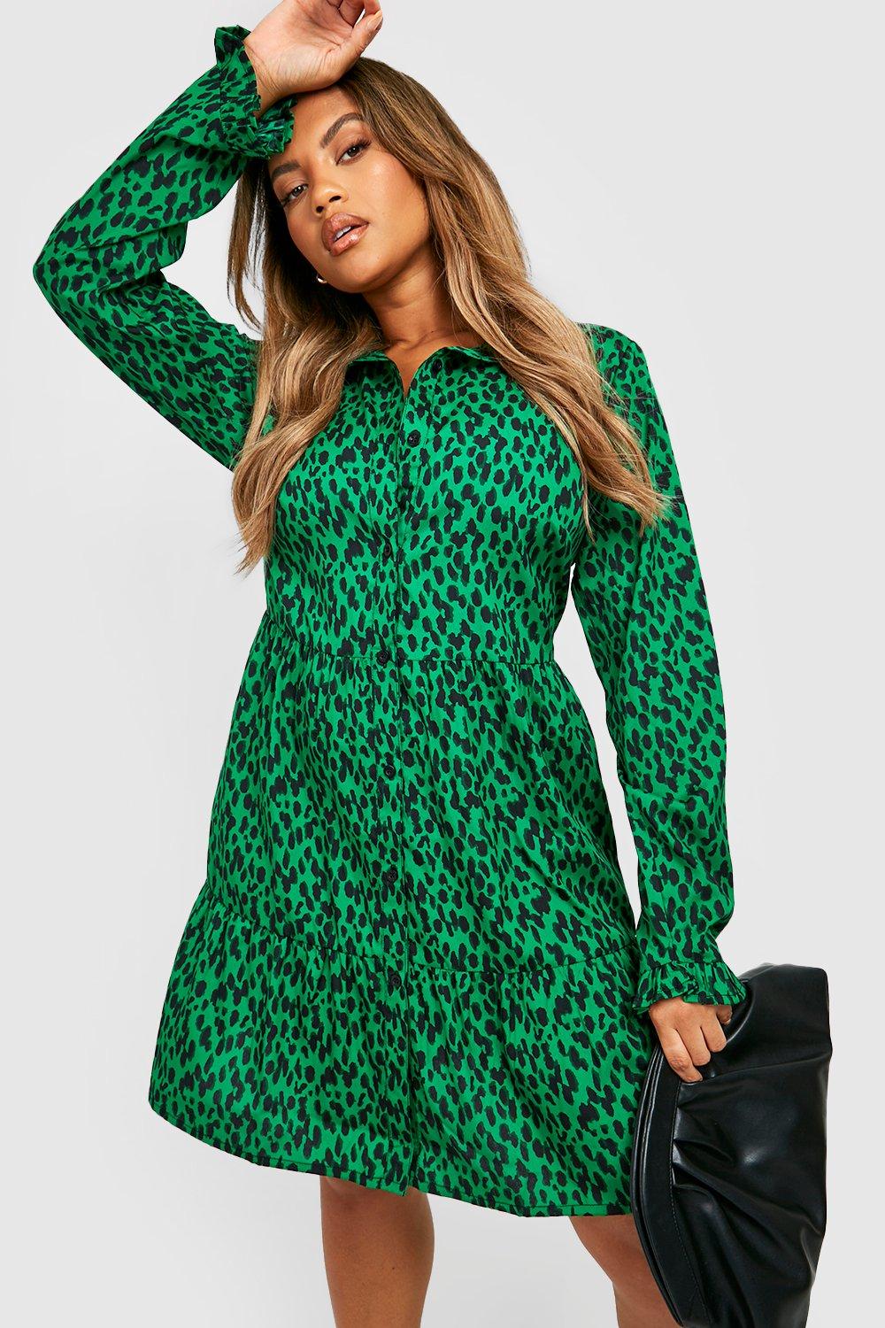 Платье-рубашка plus animal Boohoo, зеленый