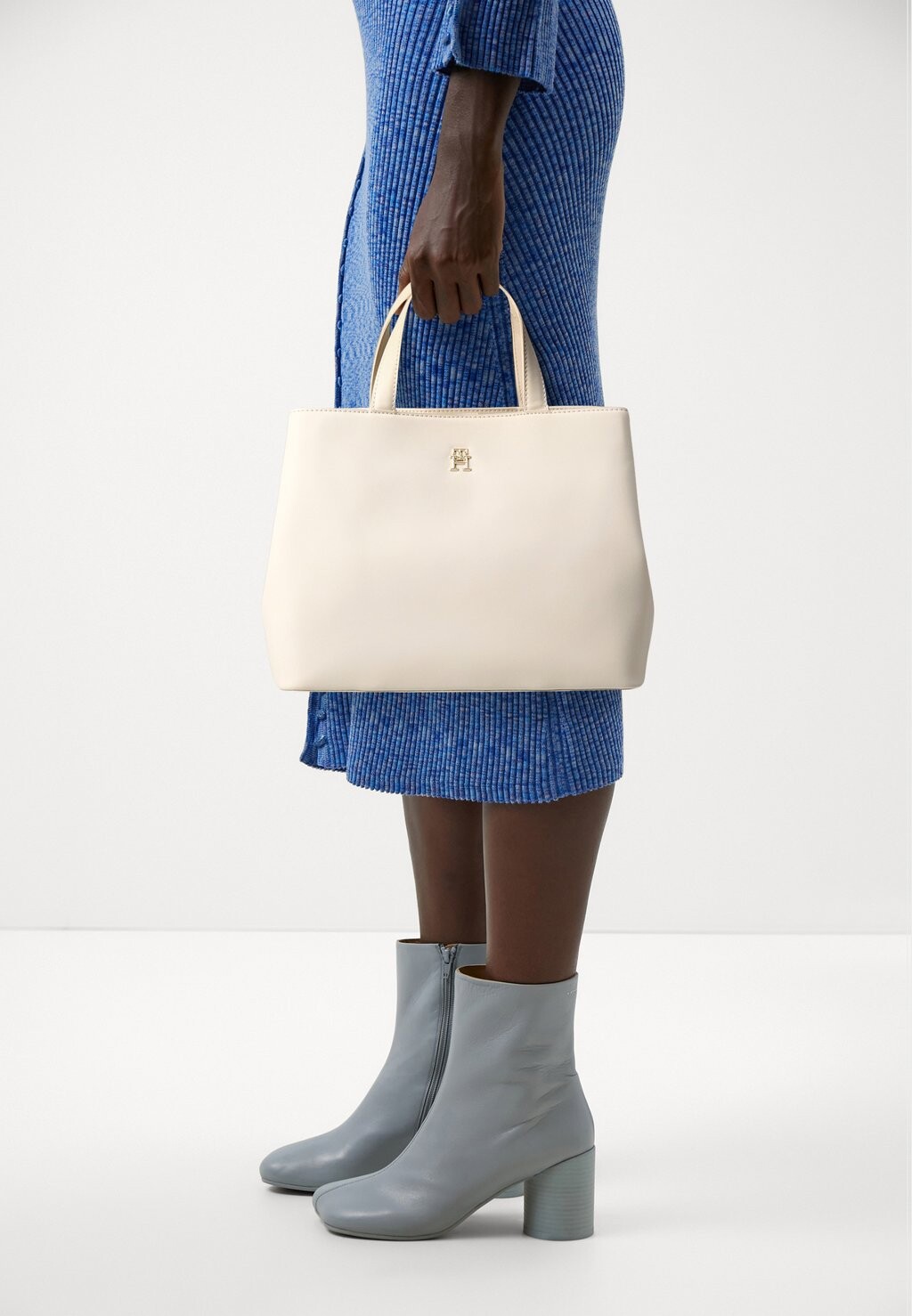 

Сумочка Spring Chic Satchel Tommy Hilfiger, цвет calico, Серый