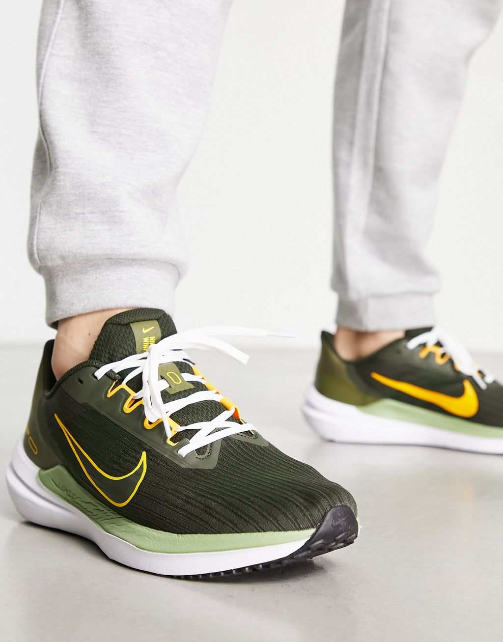 Зеленые кроссовки Nike Running Winflo 9 nik